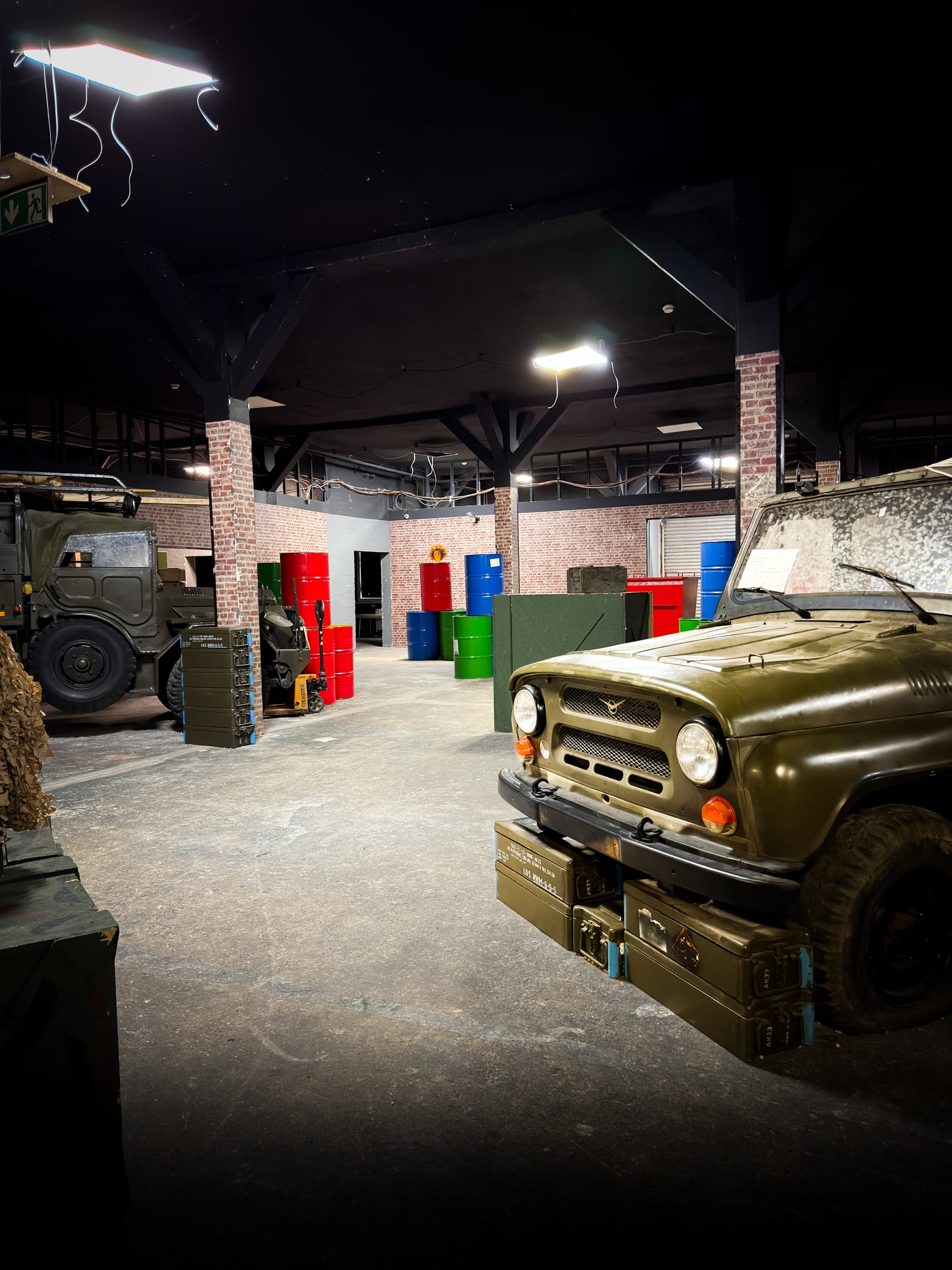 Lagerhalle Adrenalinzone LuÌbeck Reball.jpg